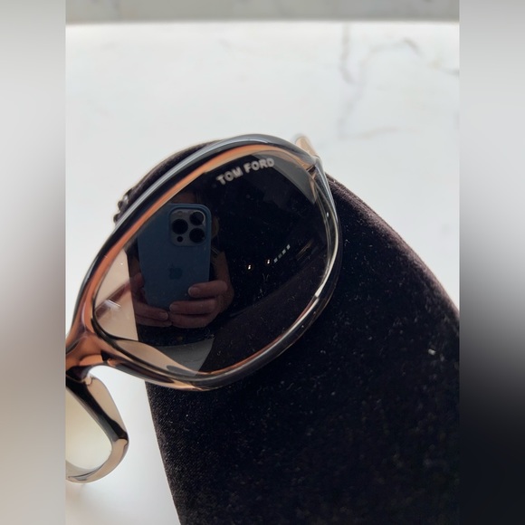 Tom Ford Jennifer TF8 38F Brnze Sunglasses - Picture 7 of 16